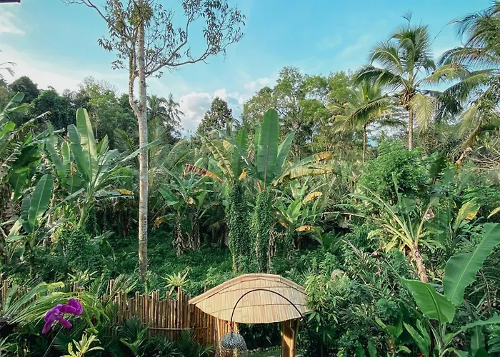Villa Alamvaya Bali Bamboo House
