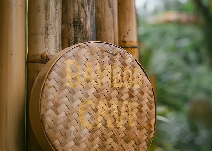 Alamvaya Bali Bamboo House Villa *